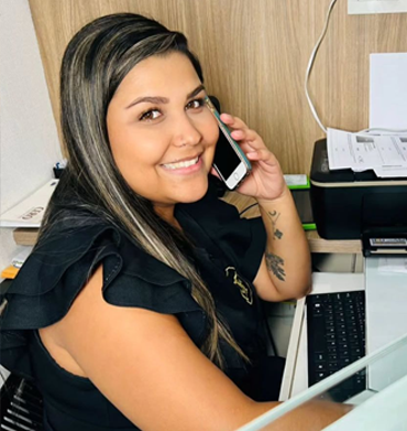 Secretária Kariny